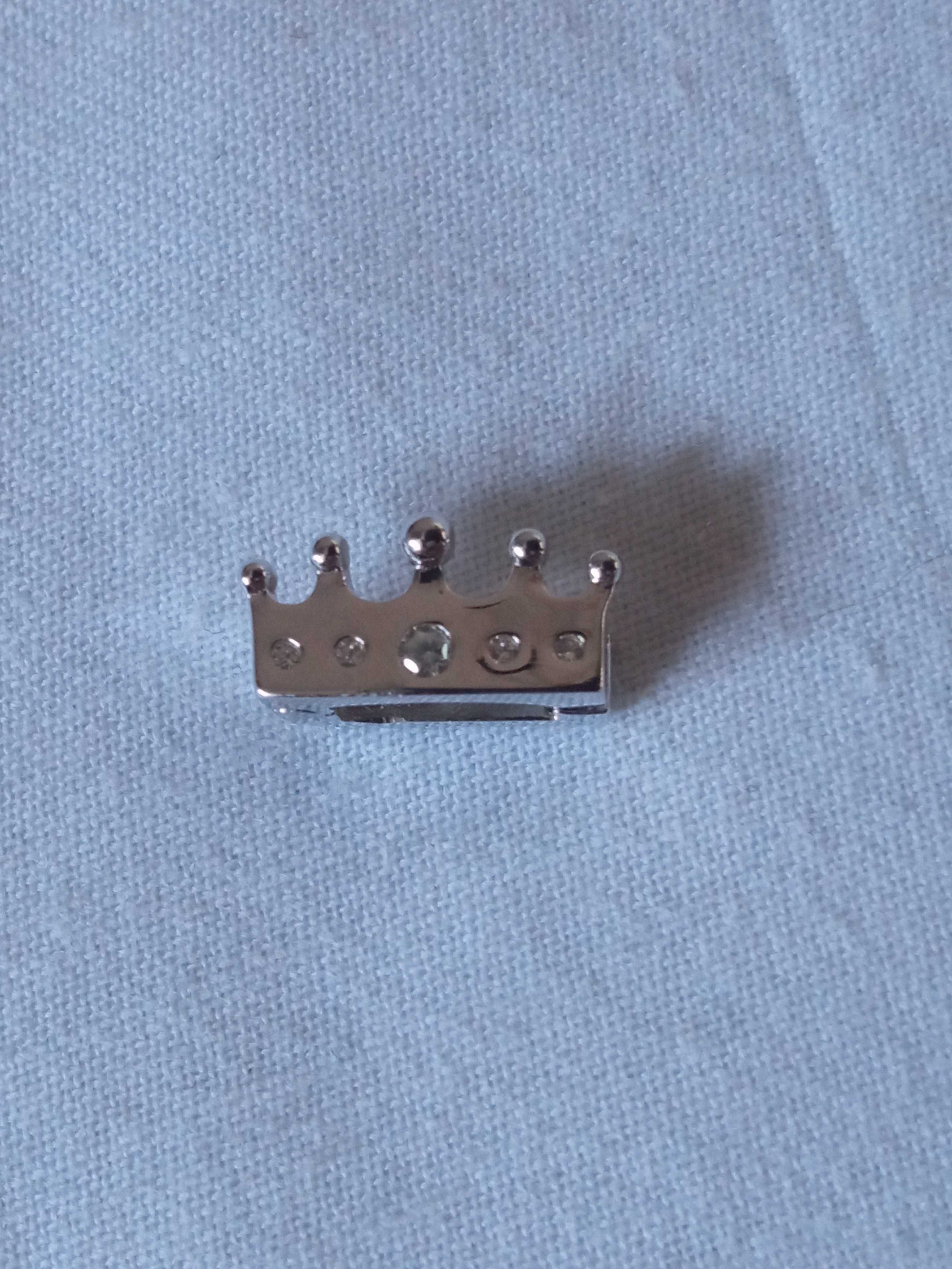 Srebrna zawieszka płaska Charms do bransoletki Korona Sr925
