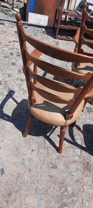 Krzesła drewniane obijane z poręczami skóra stare dąb 4 sztuki