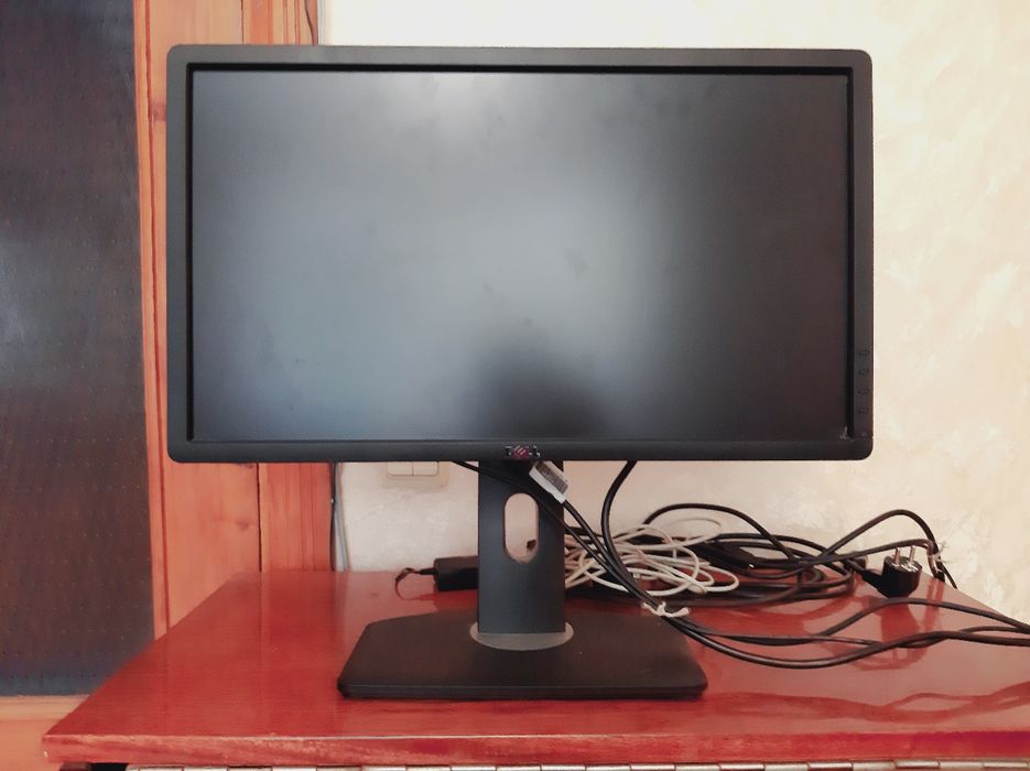 Монитор DELL американской фирмы