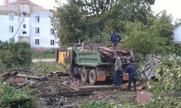 Вивіз будівельного сміття та старих меблів демонтаж будівель