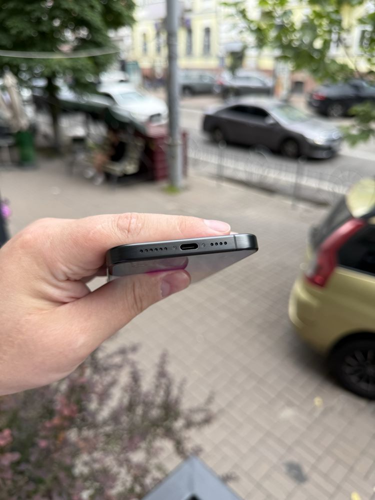 Ідеальний iPhone 15 Pro Max 256gb Black Titanium, 99% акумулятор