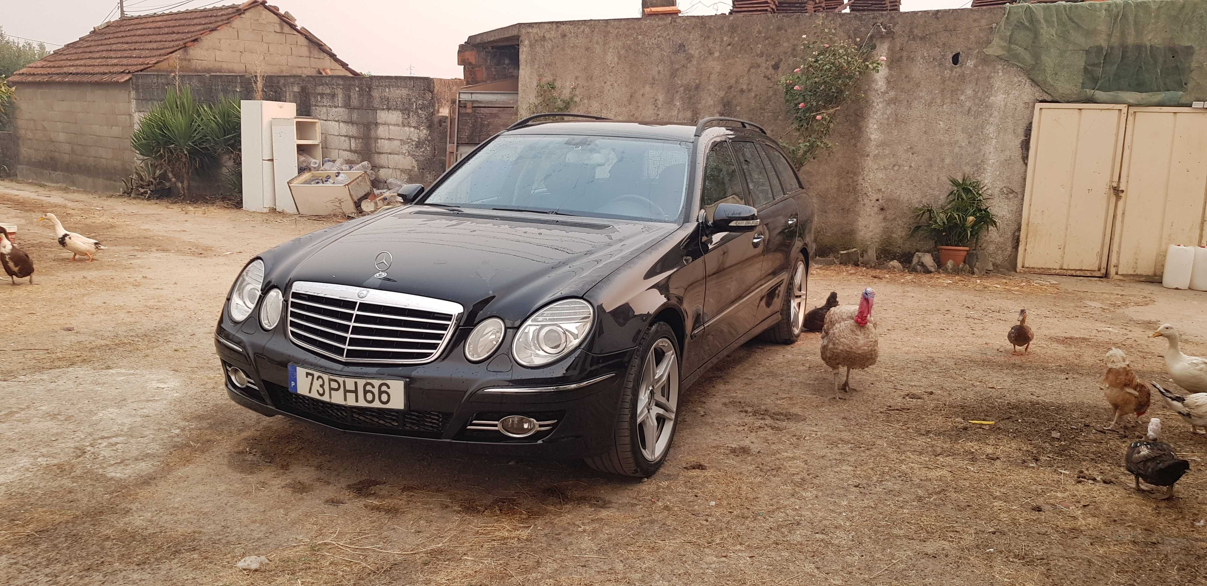 Mercedes E 220...