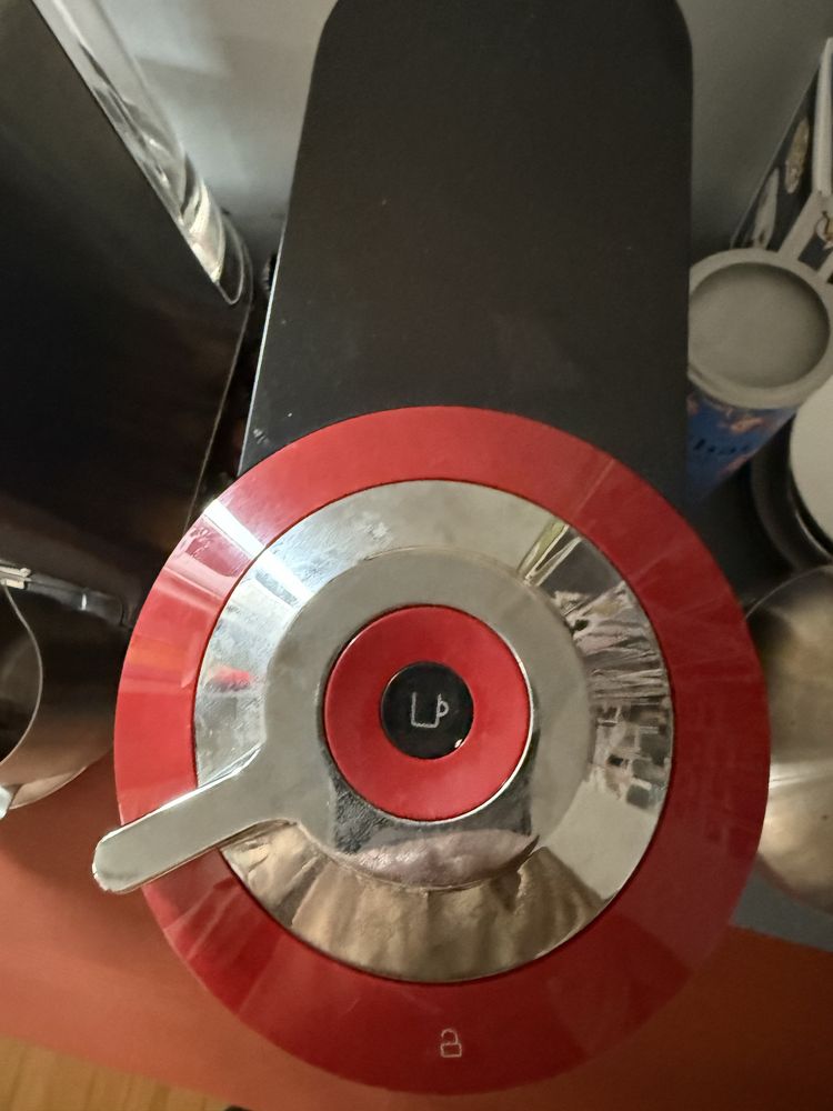 Nespresso Krups Vertuo Next Vermelha