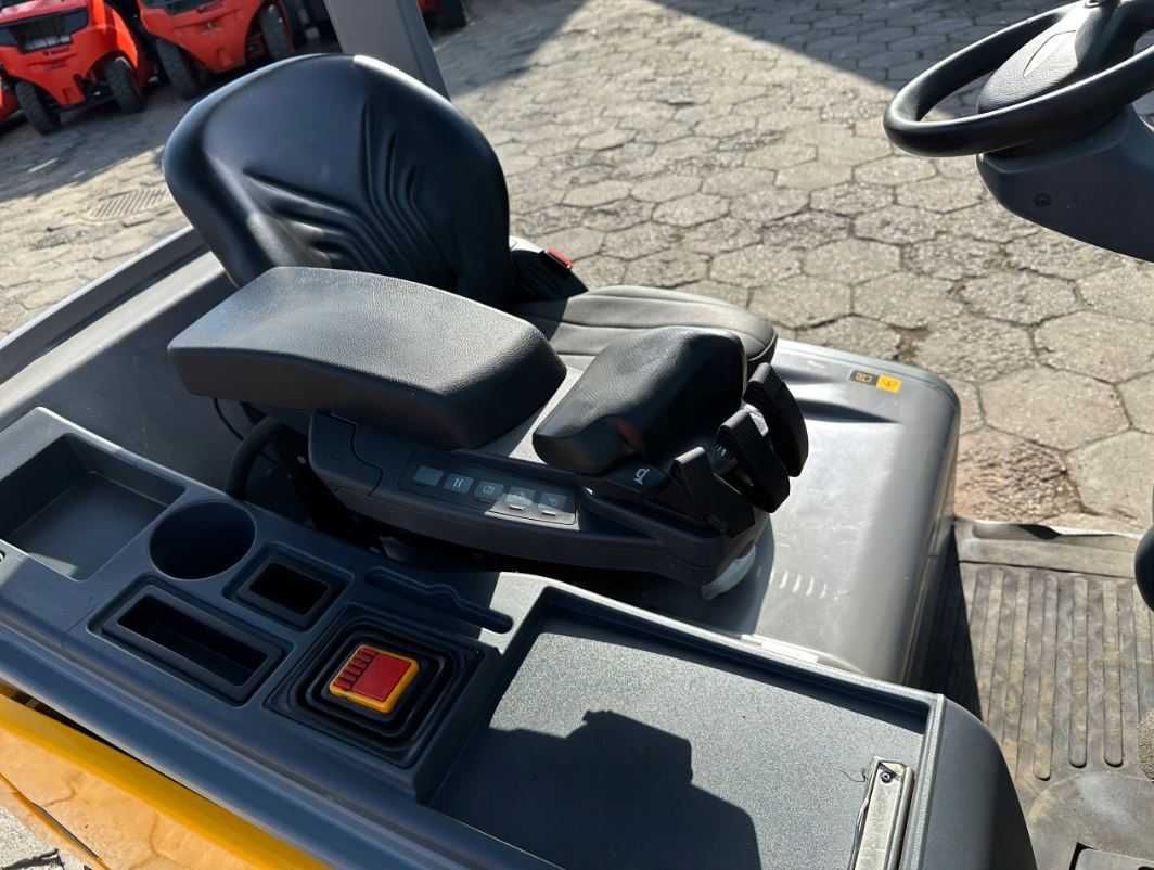 Wózek Widłowy Junngheinrich Efg 320 Trilex 5m Rok 2016 , Udt, 2t