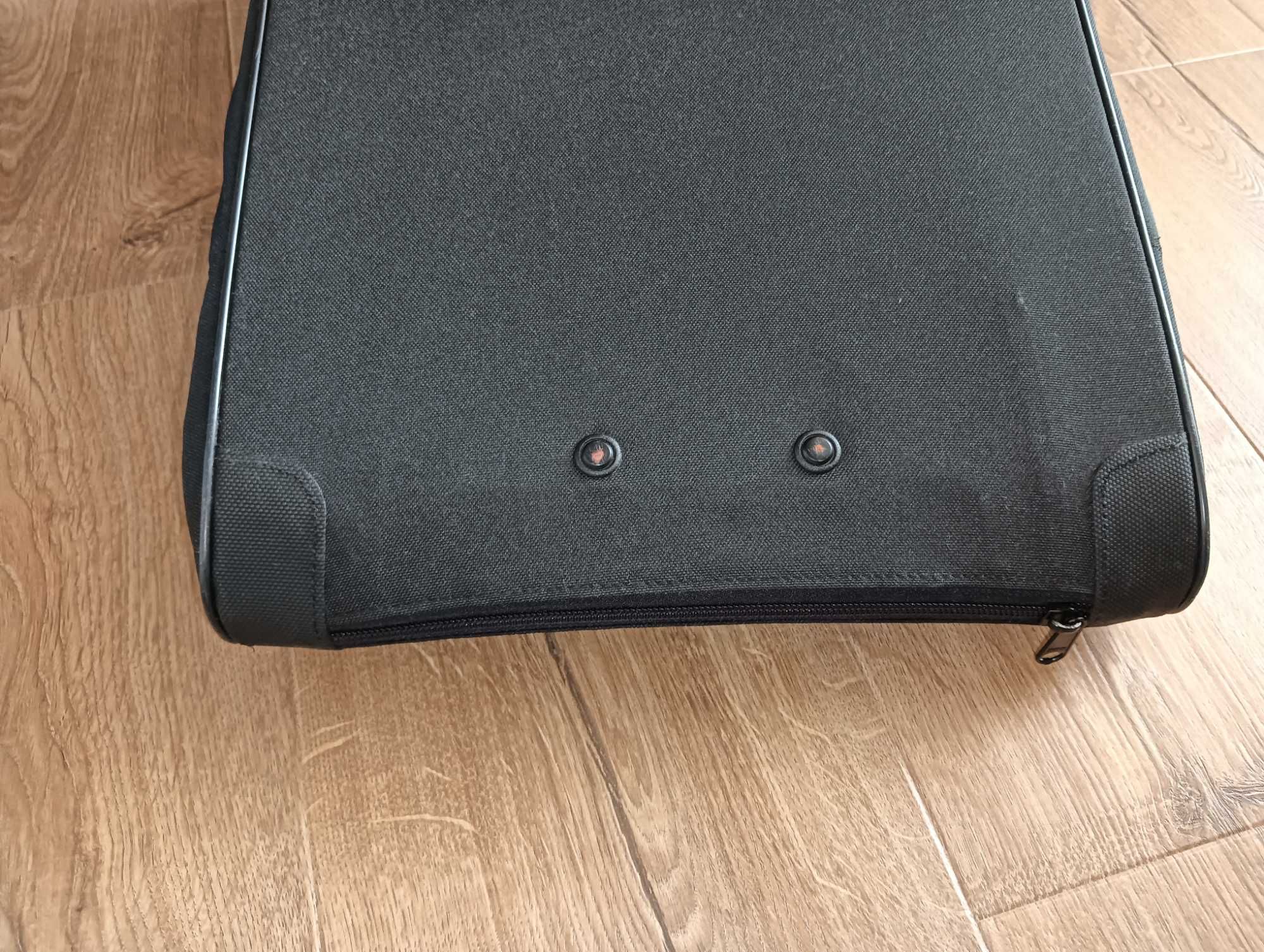 Walizka kabinowa na kółkach, Decathlon NEWFEEL TR 100 30L