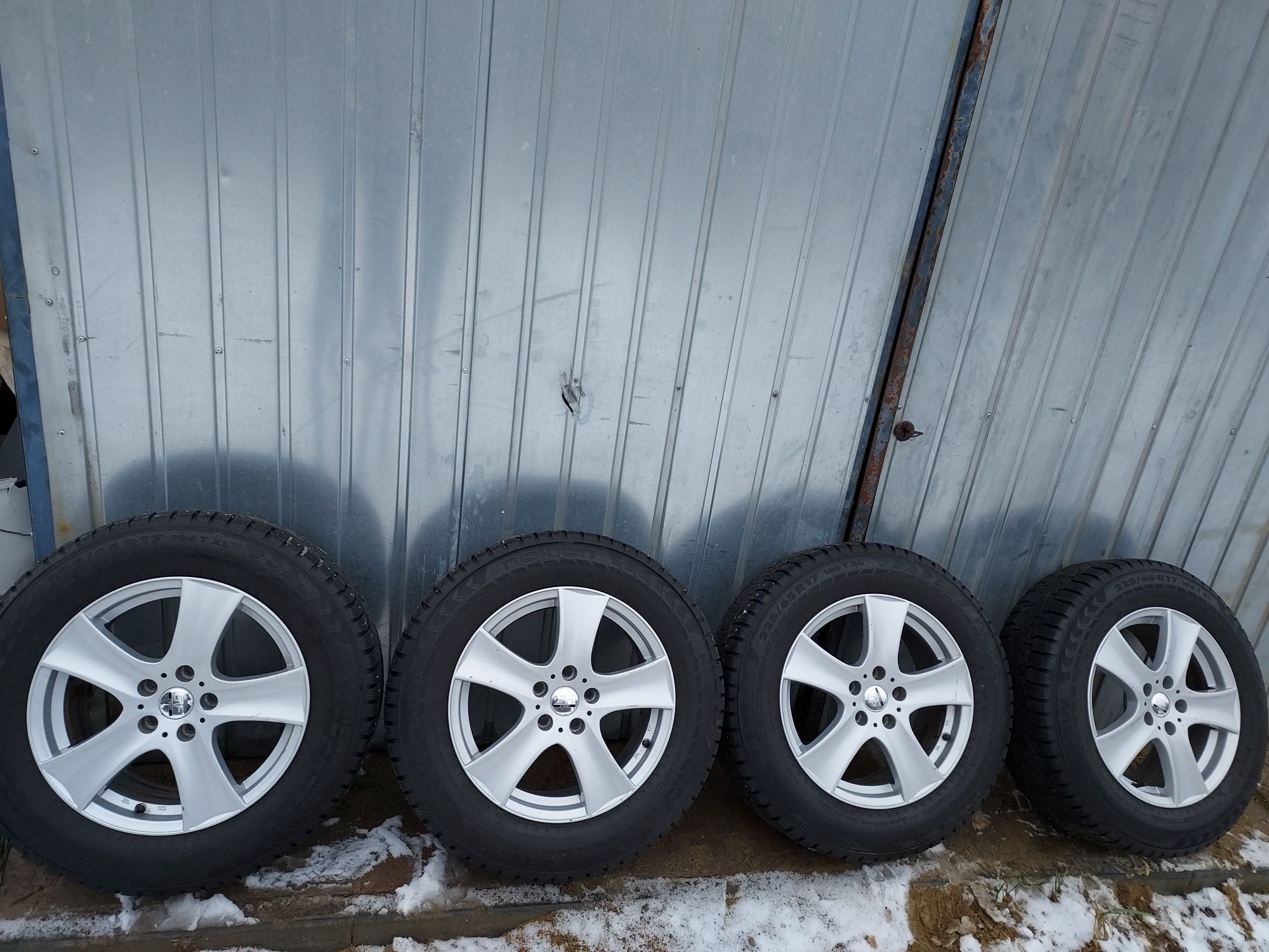 Koła Opony Felgi 5x114,3 Honda CRV IV Zima 225/65 17