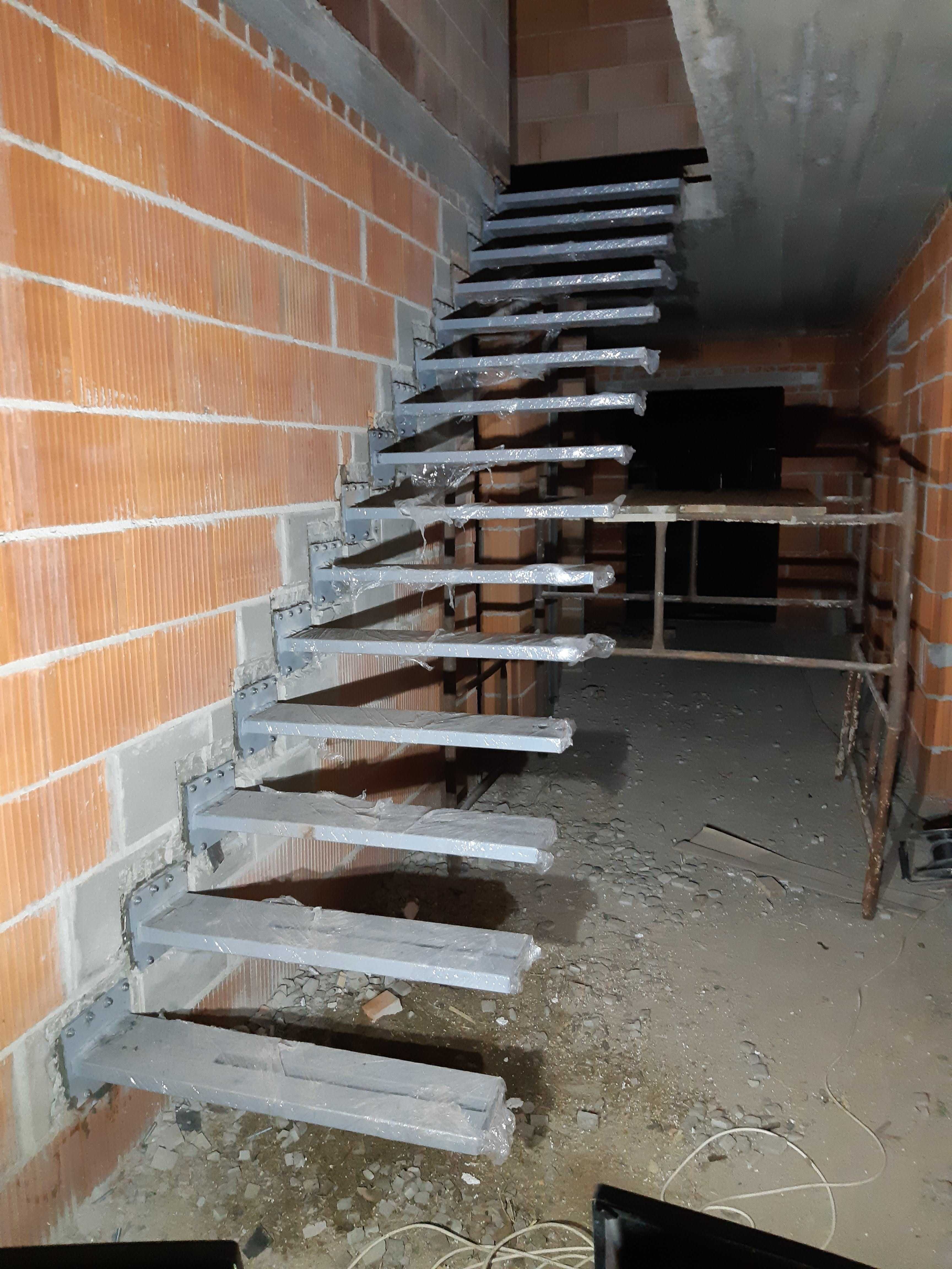 Stelaż schody półkowe, wspornikowe, wiszące GWARANCJA