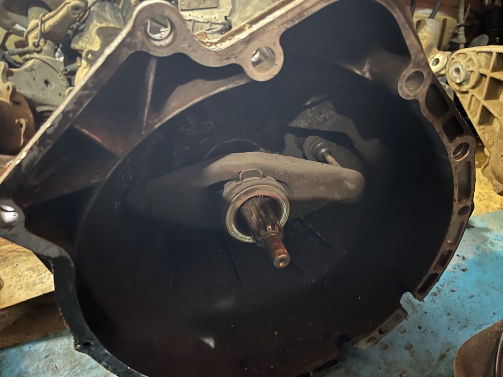 Кпп коробка BMW E39 2.0 бензин