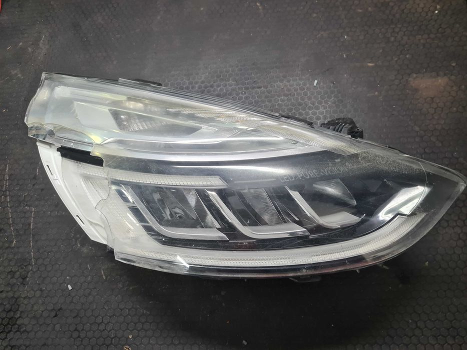 Renault Clio IV 1.6 RS lampa prawa przód LED Pure Vision
