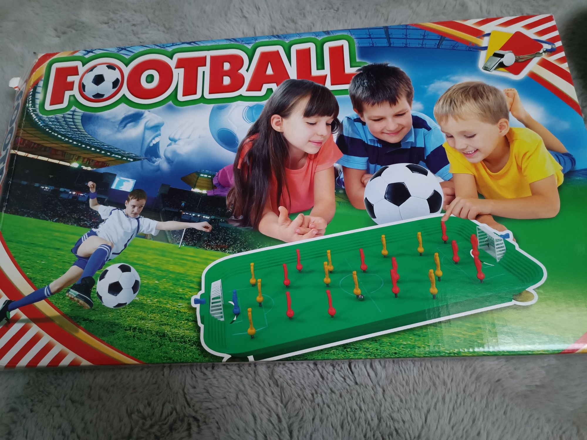 Gra piłkarzyki Football