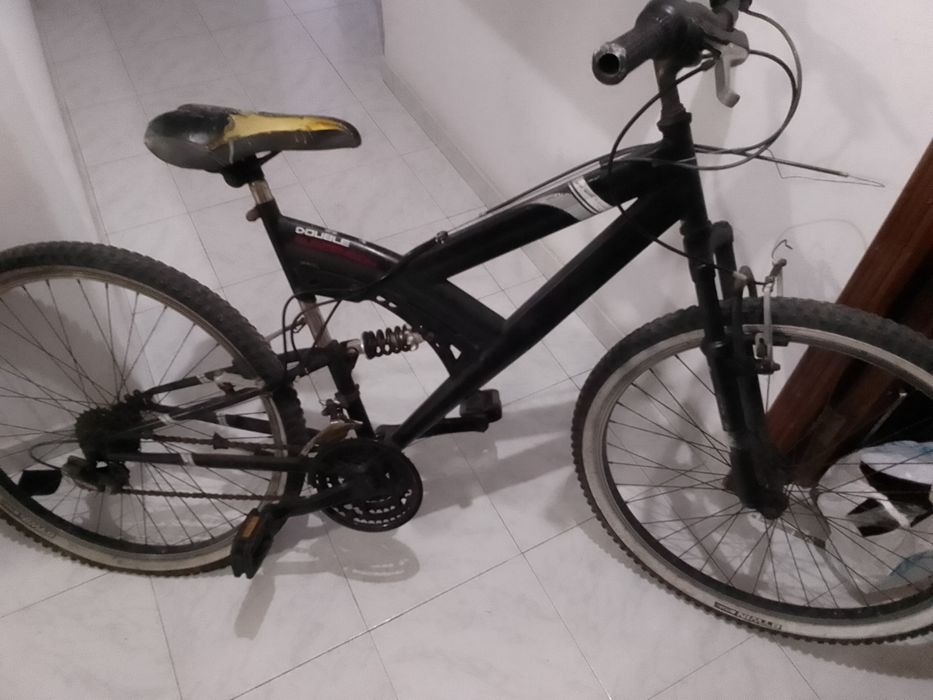 Bicicleta roda 26 c/amortecedor