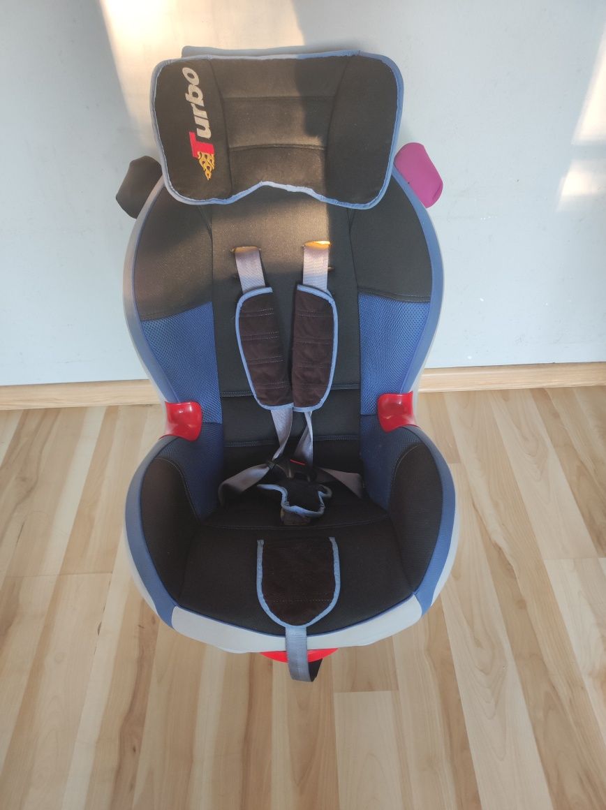 BEZWYPADKOWY Fotelik Caretero Sport Turbo 9-25 kg