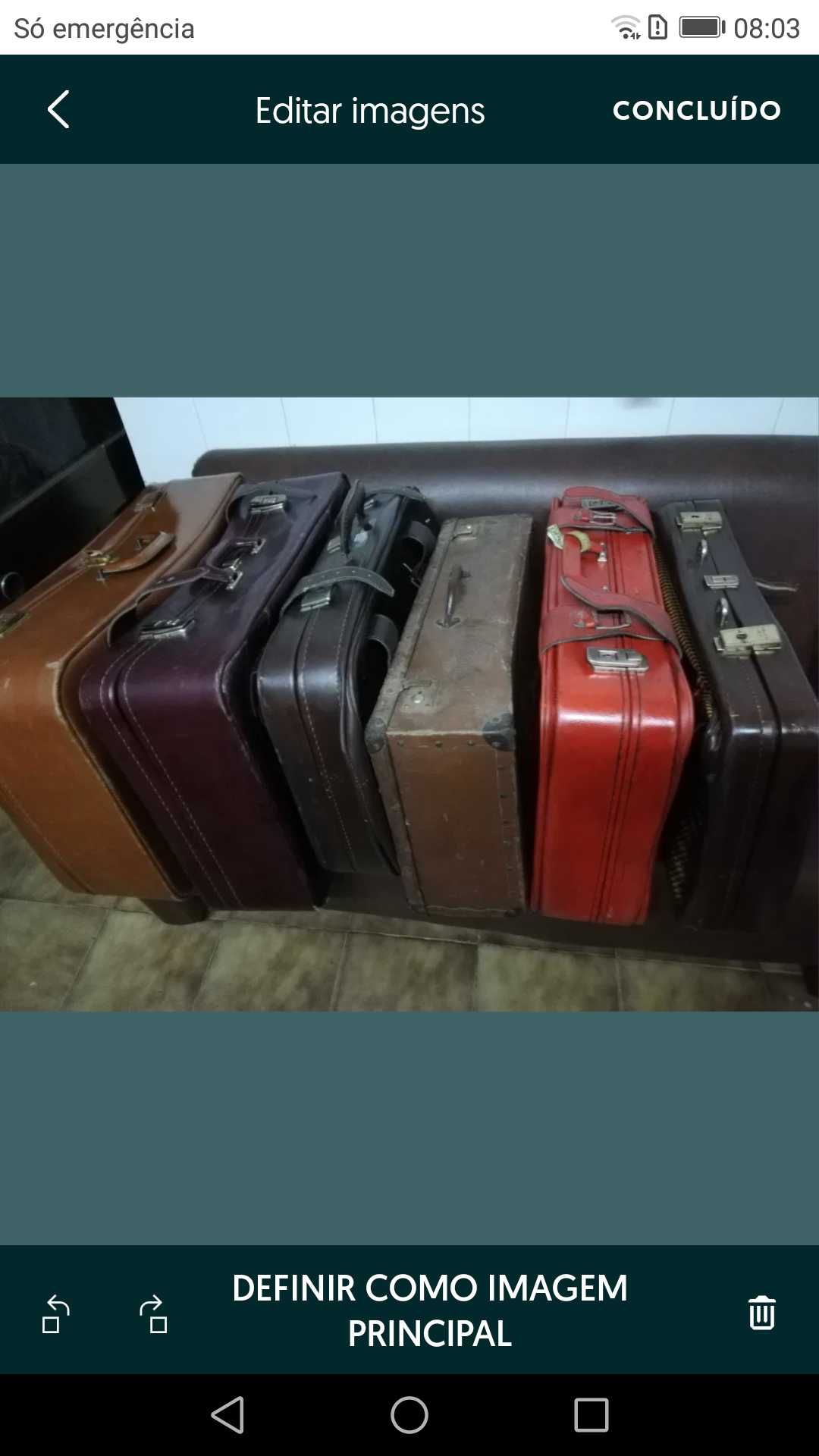 Candeeiro a petróleo entre outros artigos