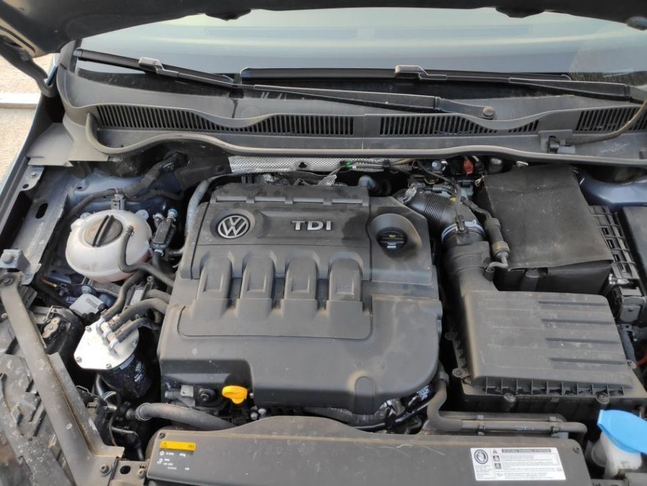 Peças VW Golf Sportvan 2.0 TDi do ano 2015 (CRL)