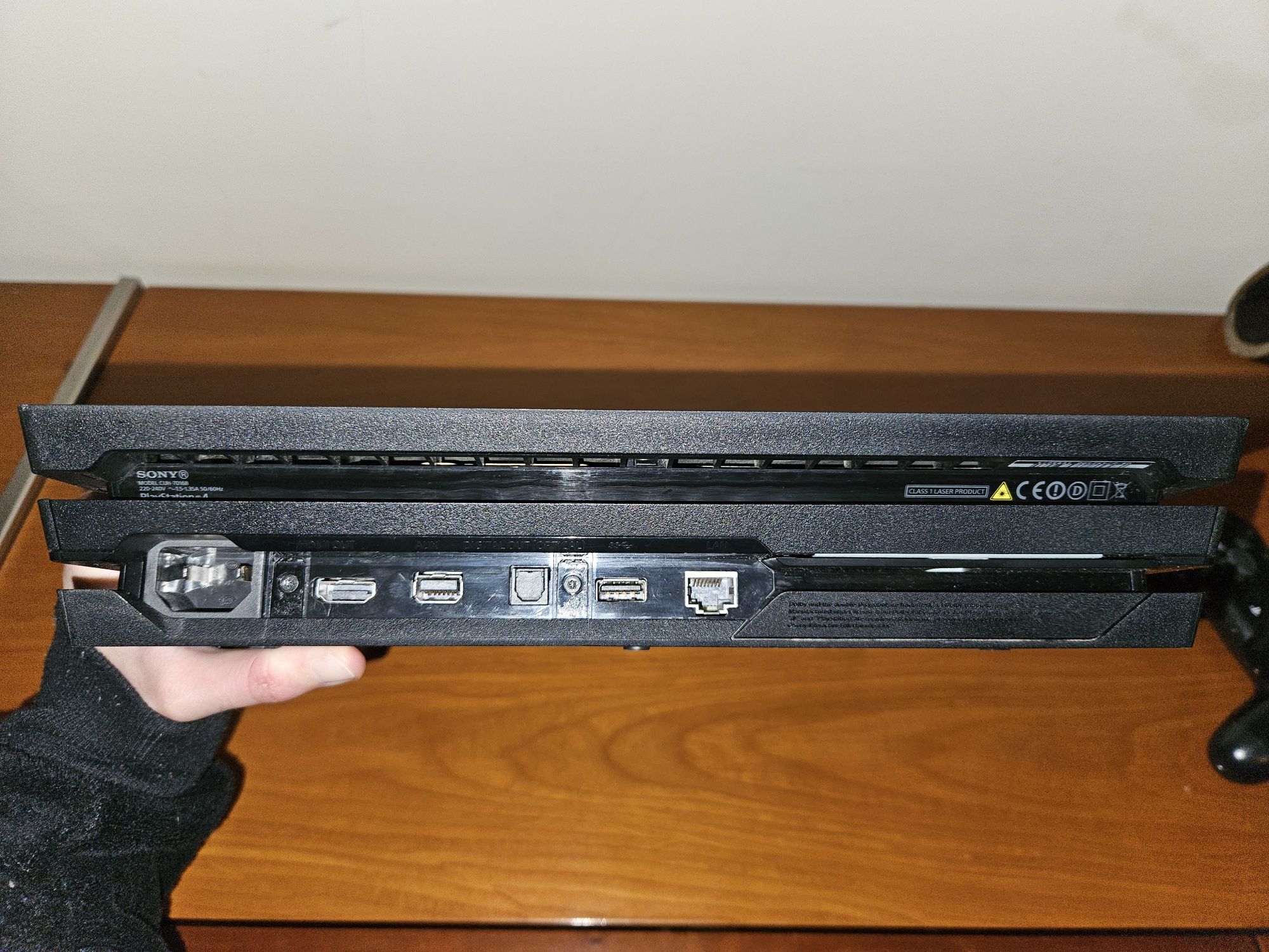 Playstation 4 Pro  1T