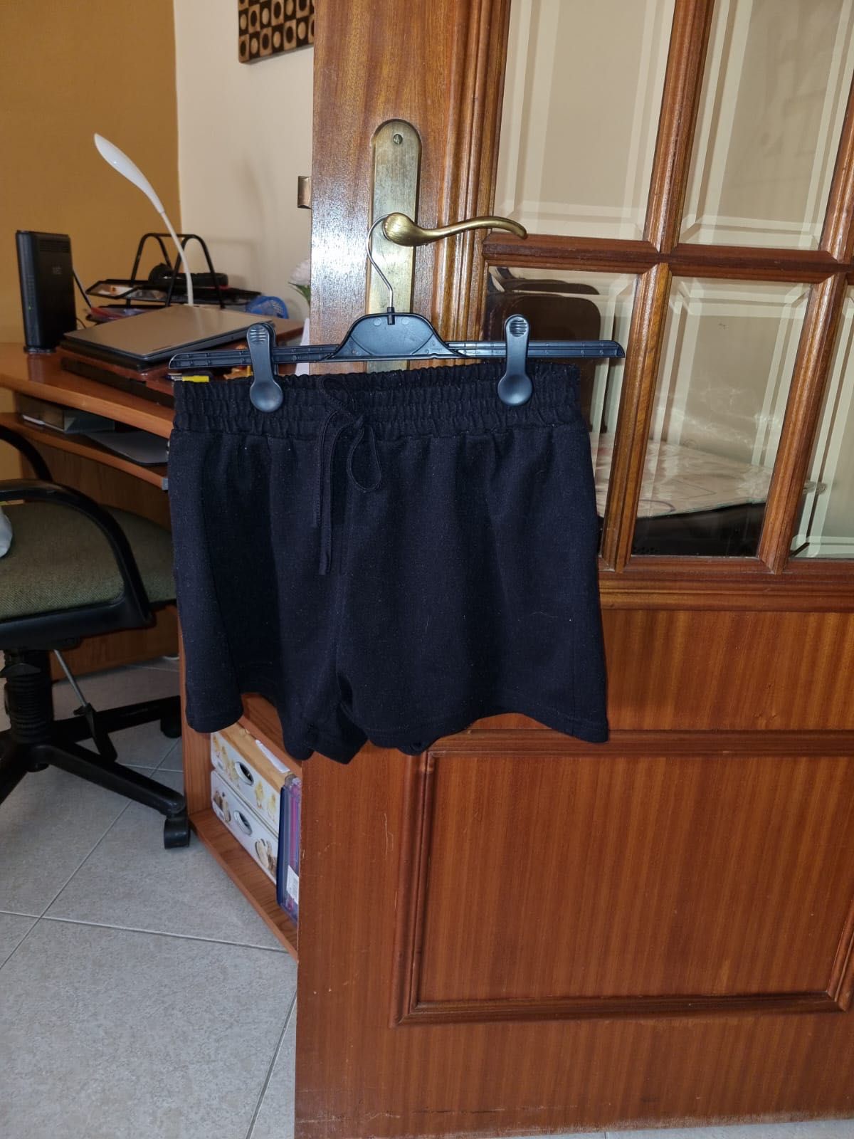Conjunto Top e Calções pretos tamanho M