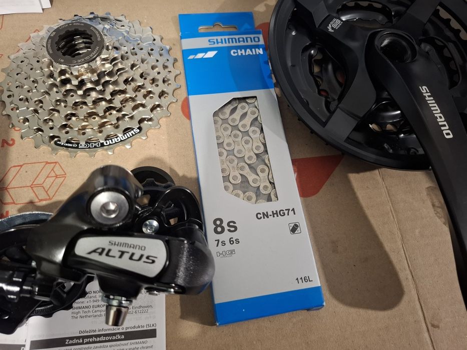 ВЕЛОсипедный оригинальный групсет Shimano ALTUS 3x8 скоростей.