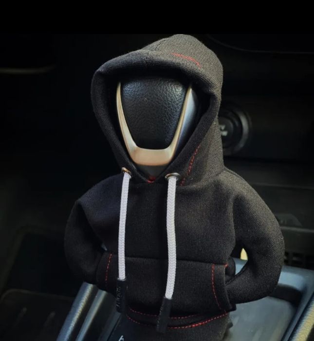 Худі на КПП.                                         .