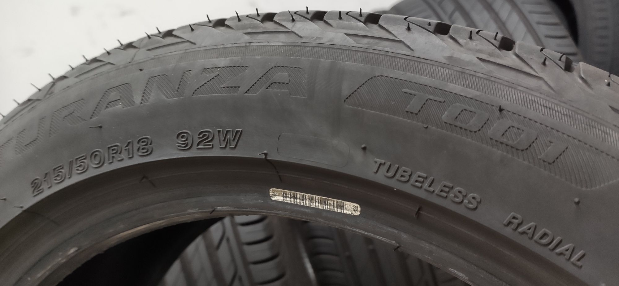 Резина R-18 215/50 92W "Bridgestone" Turanza T001, шини