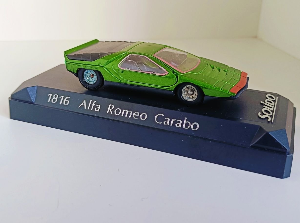 Alfa Romeo Carabo - 1/43 - Solido

Miniatura em Estado novo mas sem