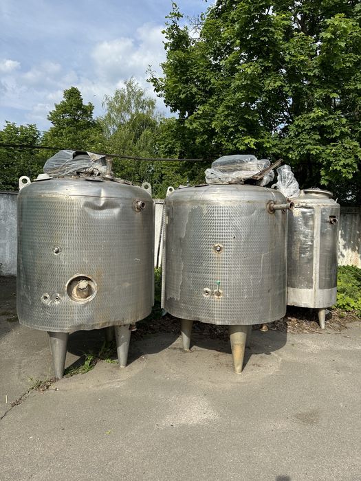 Продам ємності 1 куб нержавійка