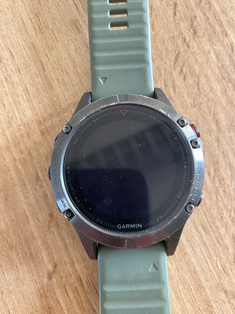 Garmin Fenix 5 z gps, komplet