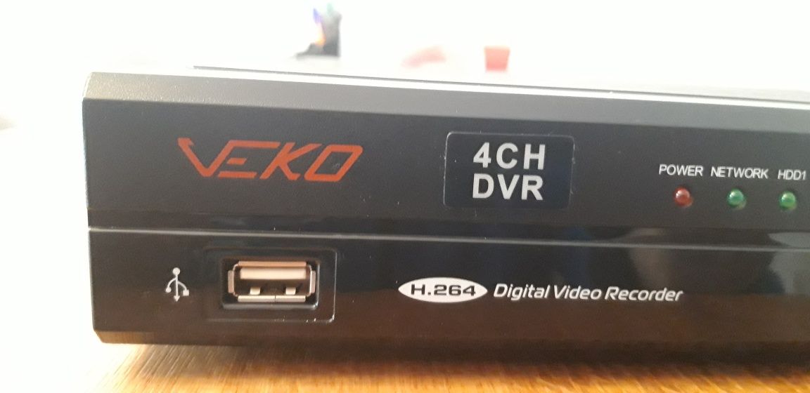 Rejestrator cyfrowy FullHD VEKO 4CH DVR 10 kamer