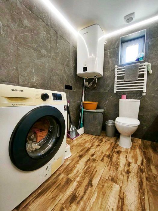 Частина будинку з євроремонтом, власним подвір’ям. Сертифікат. (SP)