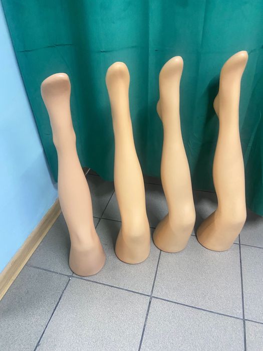 Nogi plastikowe manekiny
