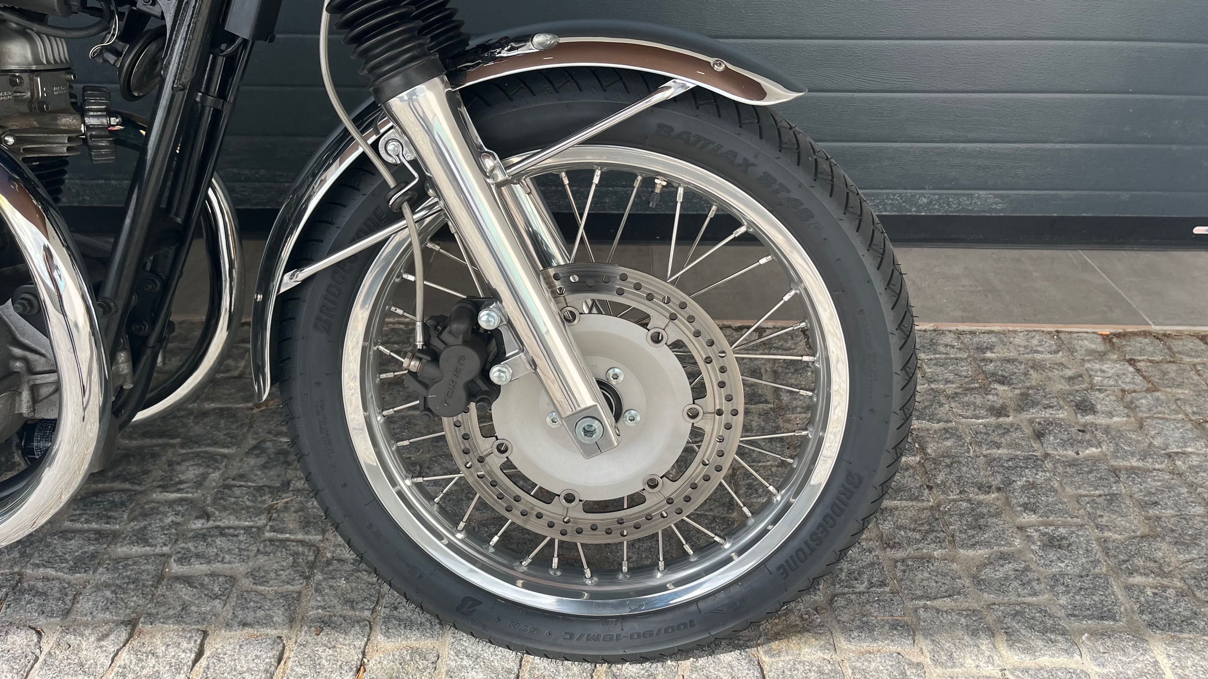 Kawasaki W650 (retro)