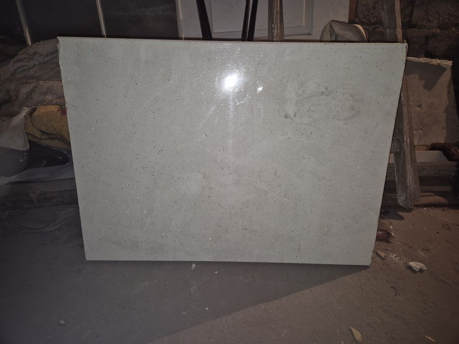 Kawałki blatów kuchennych