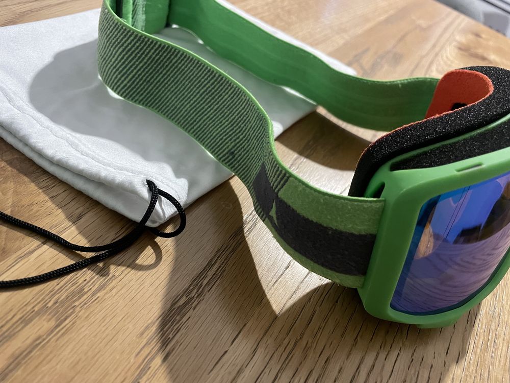 Kask i gogle ATOMIC dla 8-10 latka