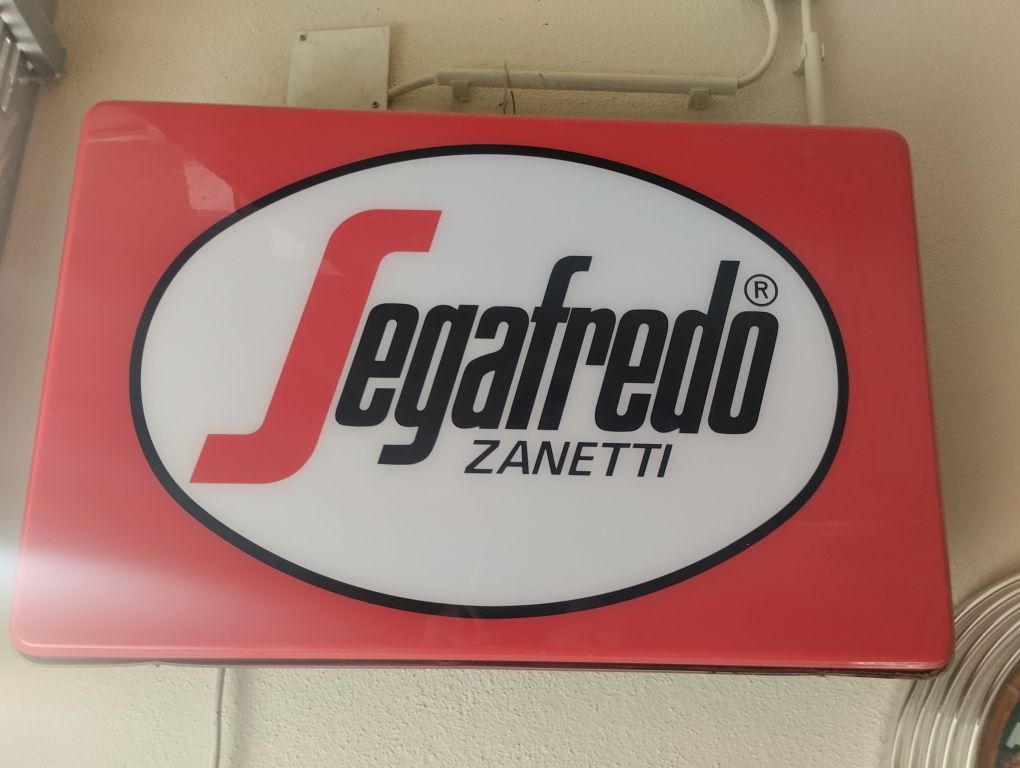 Reclame luminoso Segafredo