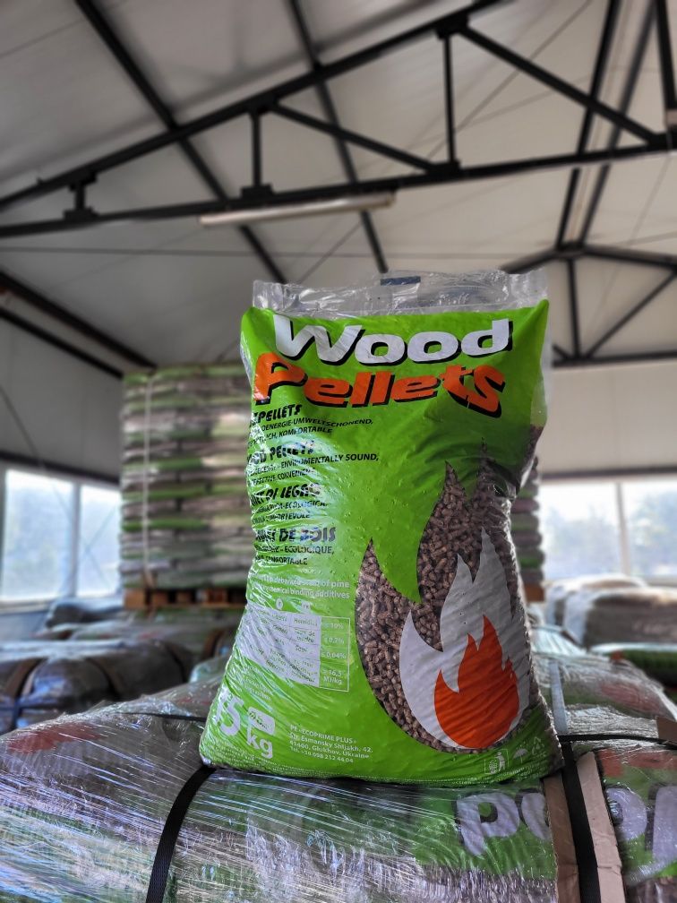 Pellet drzewny EN A1, transport winda/HDS
