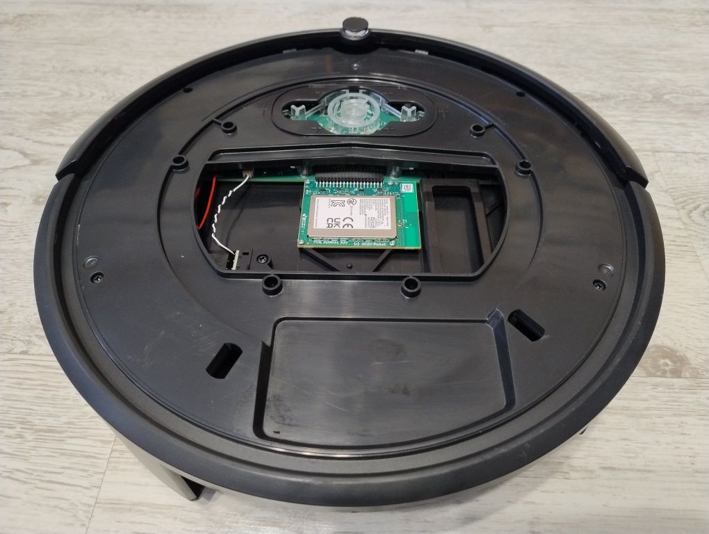 Płyta Główna z obudową i zderzakiem Irobot Roomba i3 (Uszkodzona)