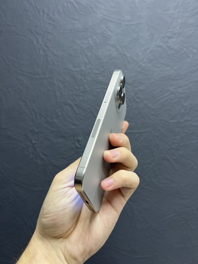 iPhone 15 Pro Max 256Gb Natural Titanium Unlock від Магазину
