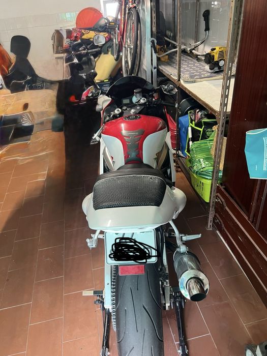 Mota Yamaha YZF - R6