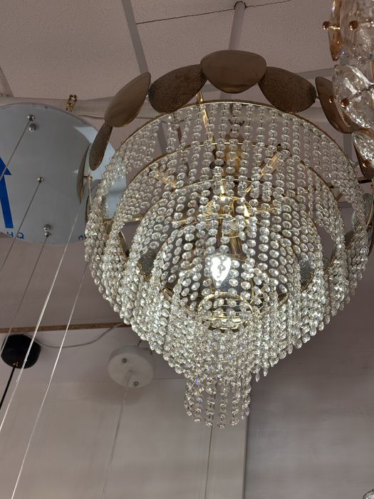 Кришталеві люстри (розпродаж) нові