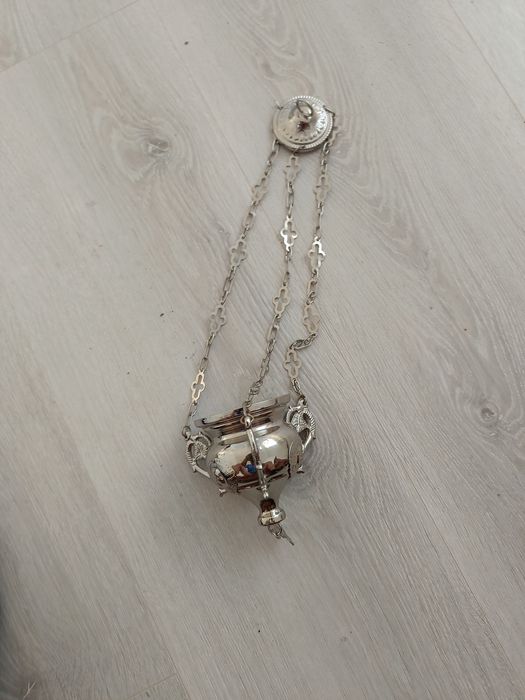 Posrebrzana lampka oliwna