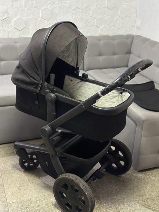 Продам коляску joolz day