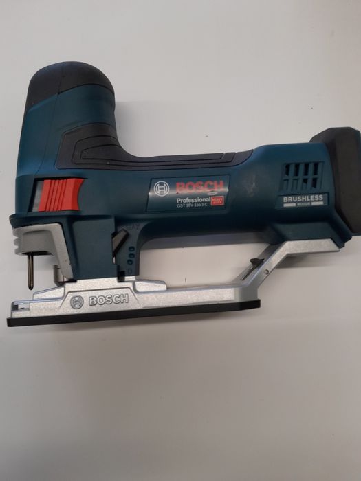 Akumulatorowa wyrzynarka   BOSCH GST18-155SC