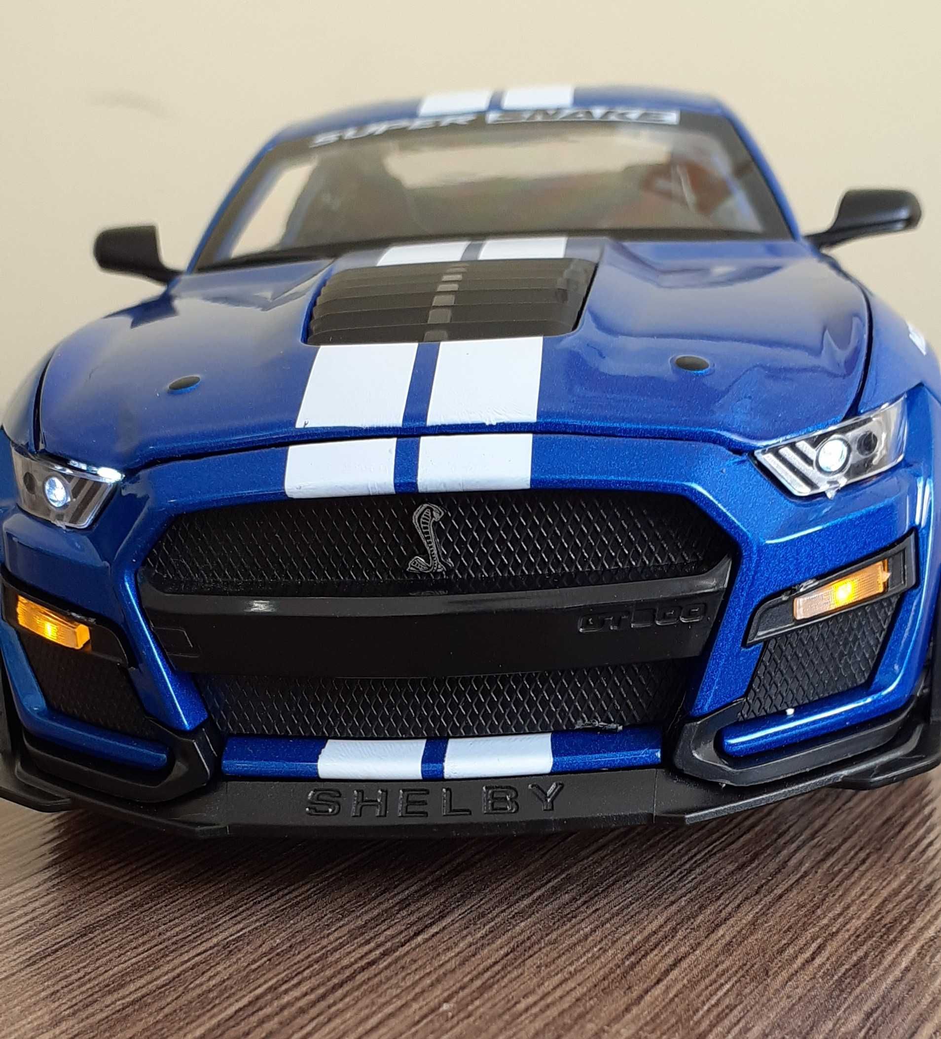 Mustang Shelby GT500 1:24, napęd, światła, dźwięk