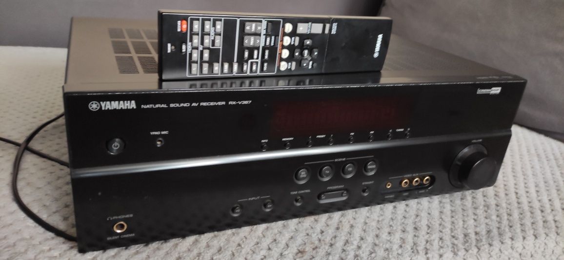 Kino domowe YAMAHA RX-V367