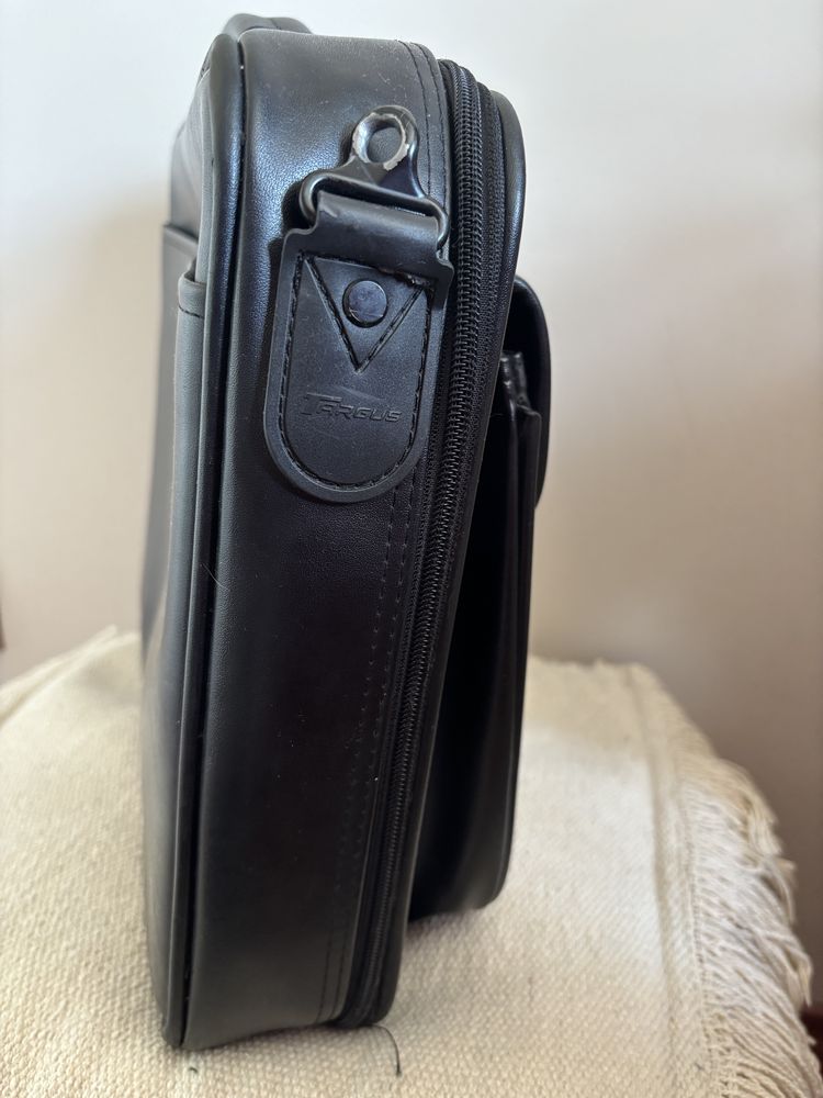 Torba na laptopa Targus A4