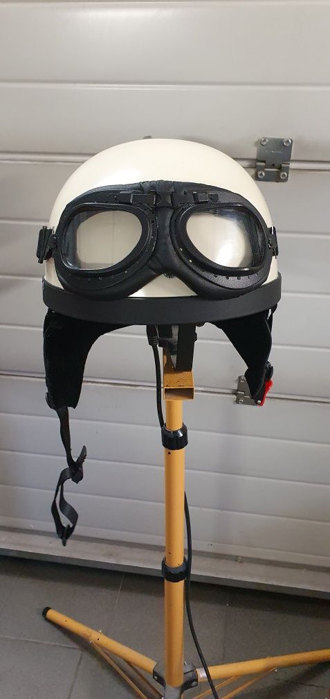 Kask orzeszek gogle prl