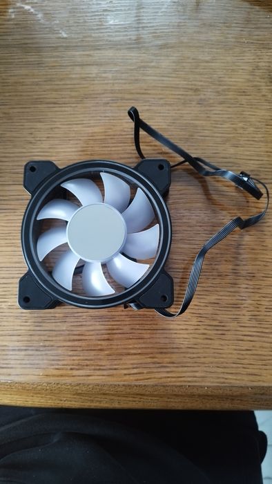 Wentylator Aerocool Mirage 12 RGB