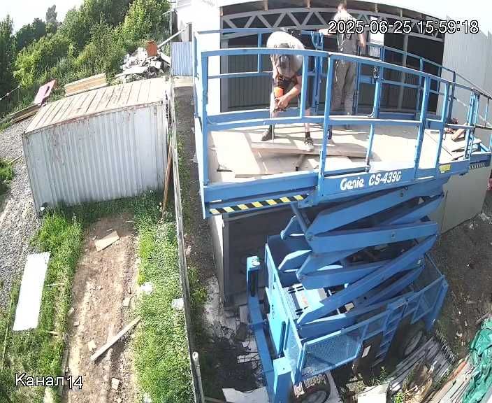 Оренда вакумного захвата для сендвіч панелей.