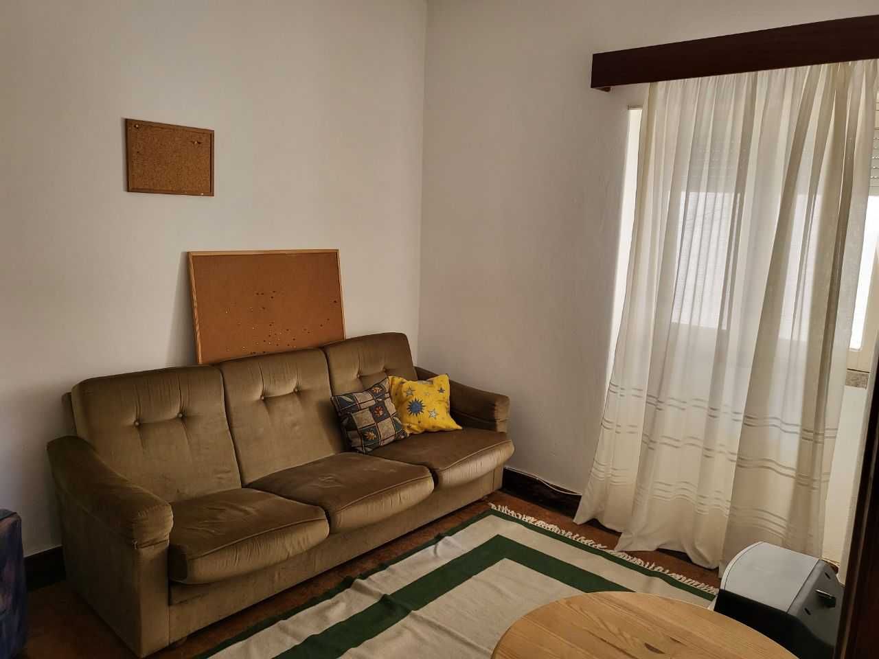 Aluguer Quarto Castelo Branco a estudantes raparigas