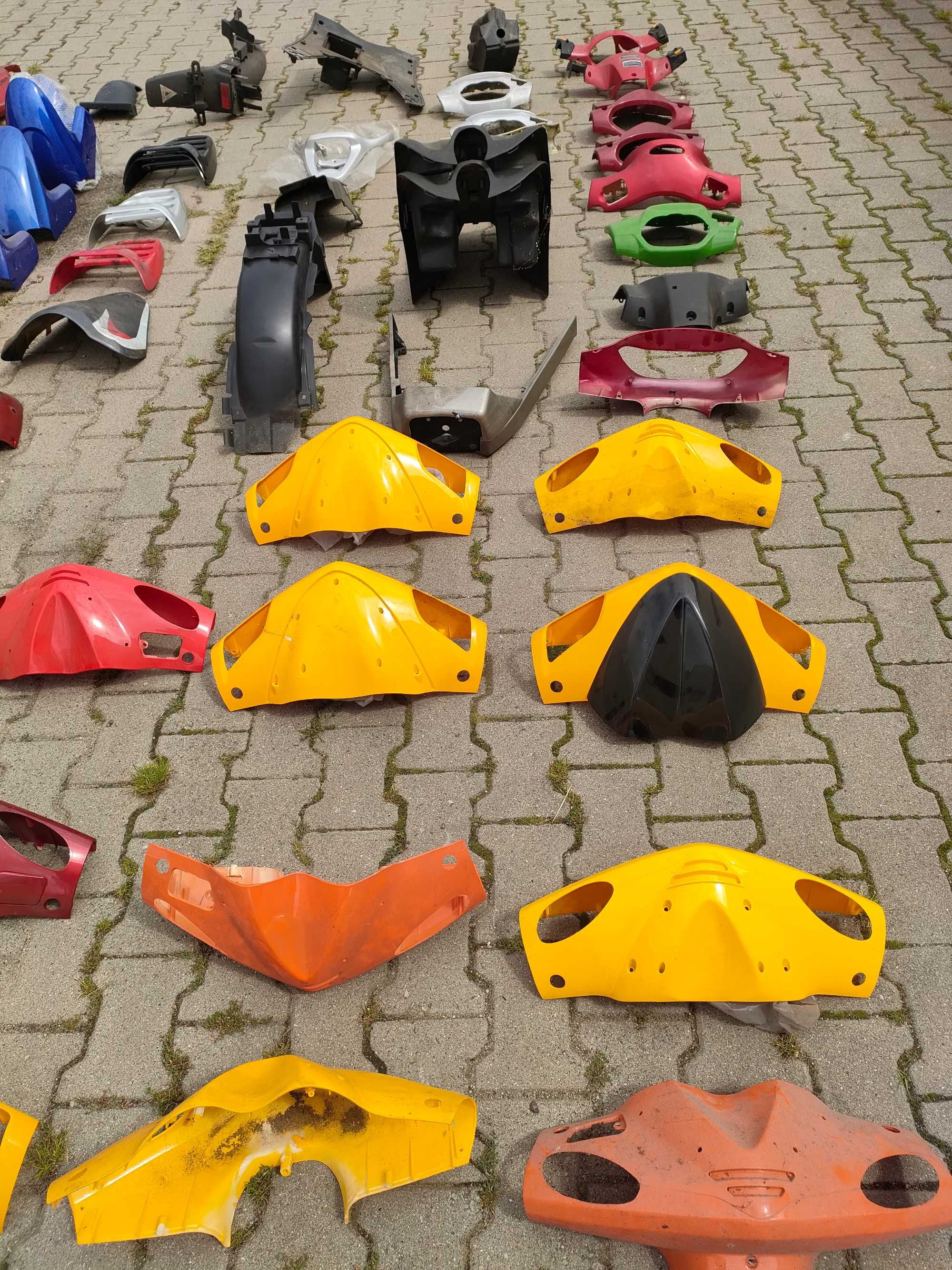 Plastiki do skuterów