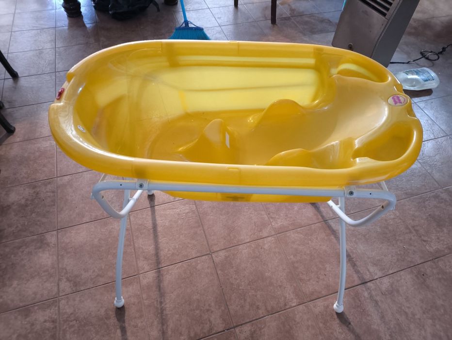 Banheira de bebé com redutor e suporte